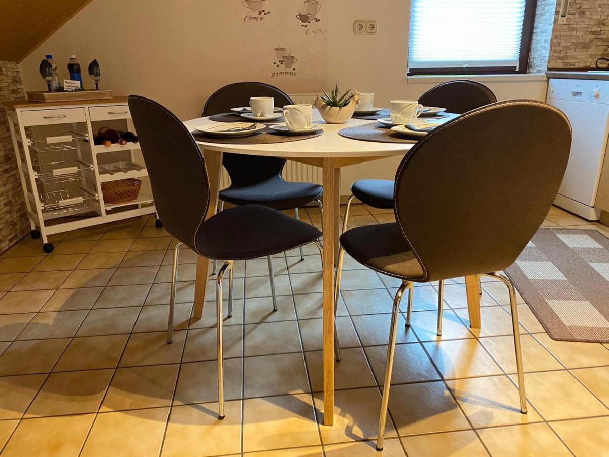 Cozy Apartment In Merlsheim With Garden Нихайм Экстерьер фото